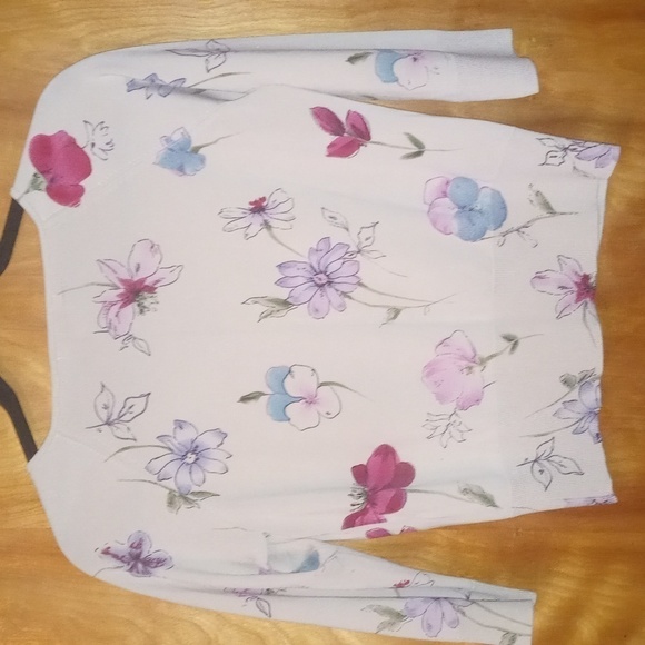 Petite sophisticate 75% silk stretch sweater cardigan size small - Picture 7 of 10